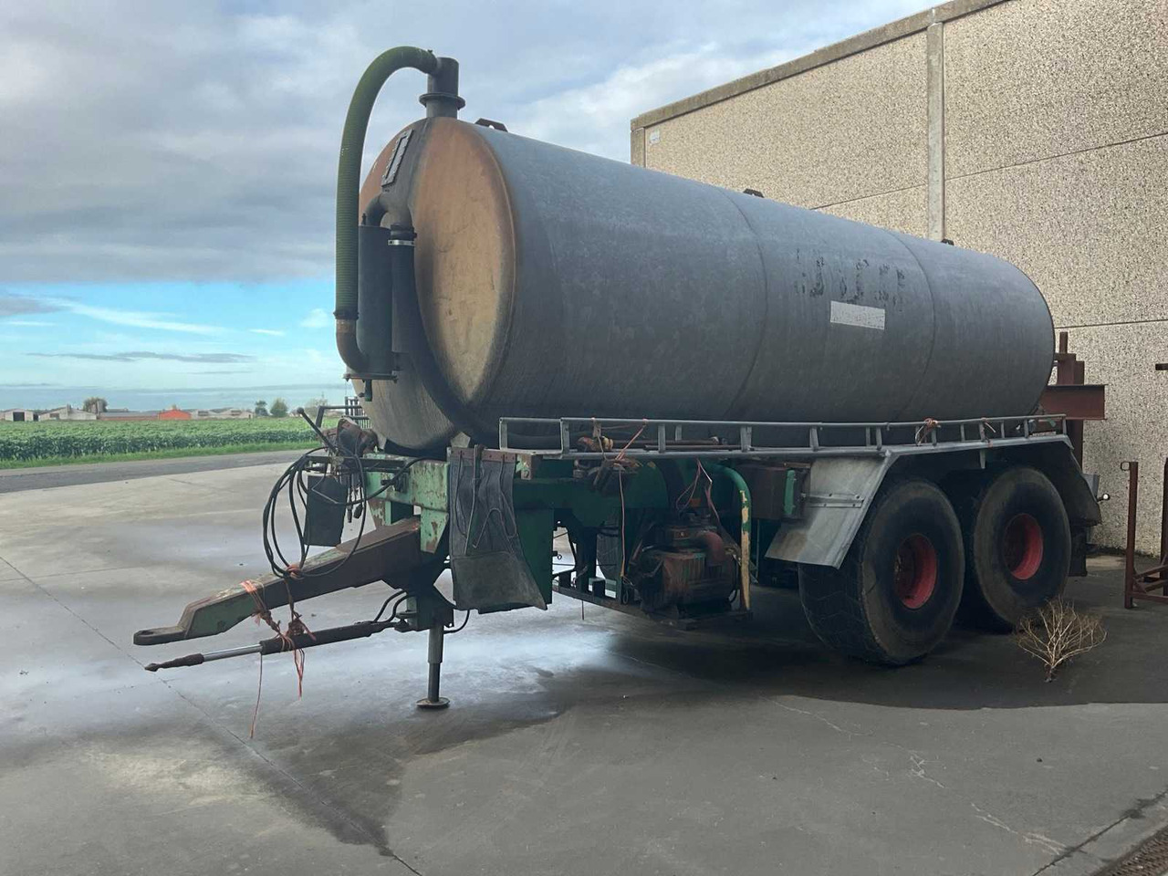 O.V.A LB55622188 - Cuba de purín: foto 2 O.V.A LB55622188 - Cuba de purín: foto 2