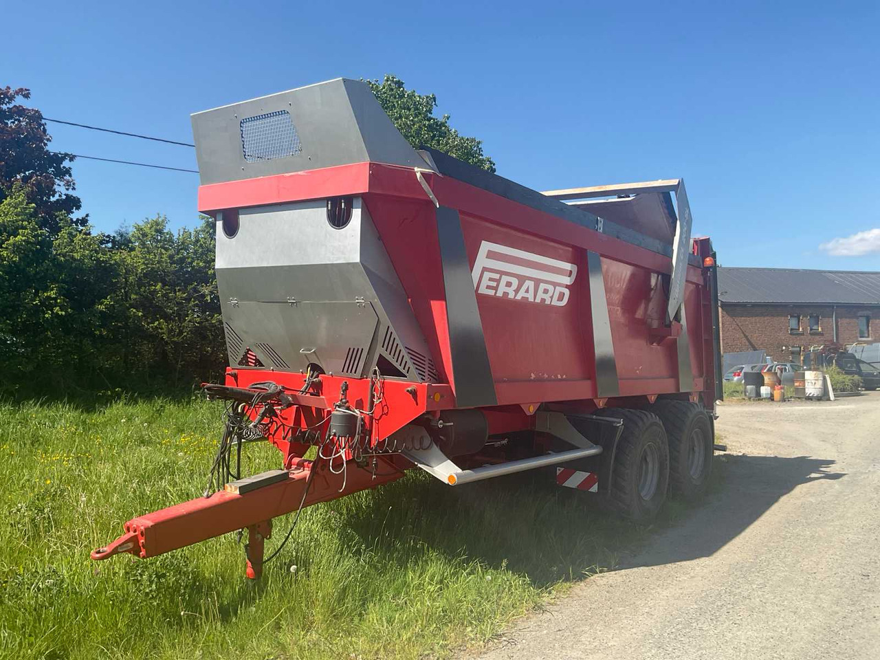 Perard CL200s - Esparcidor de estiércol: foto 1 Perard CL200s - Esparcidor de estiércol: foto 1