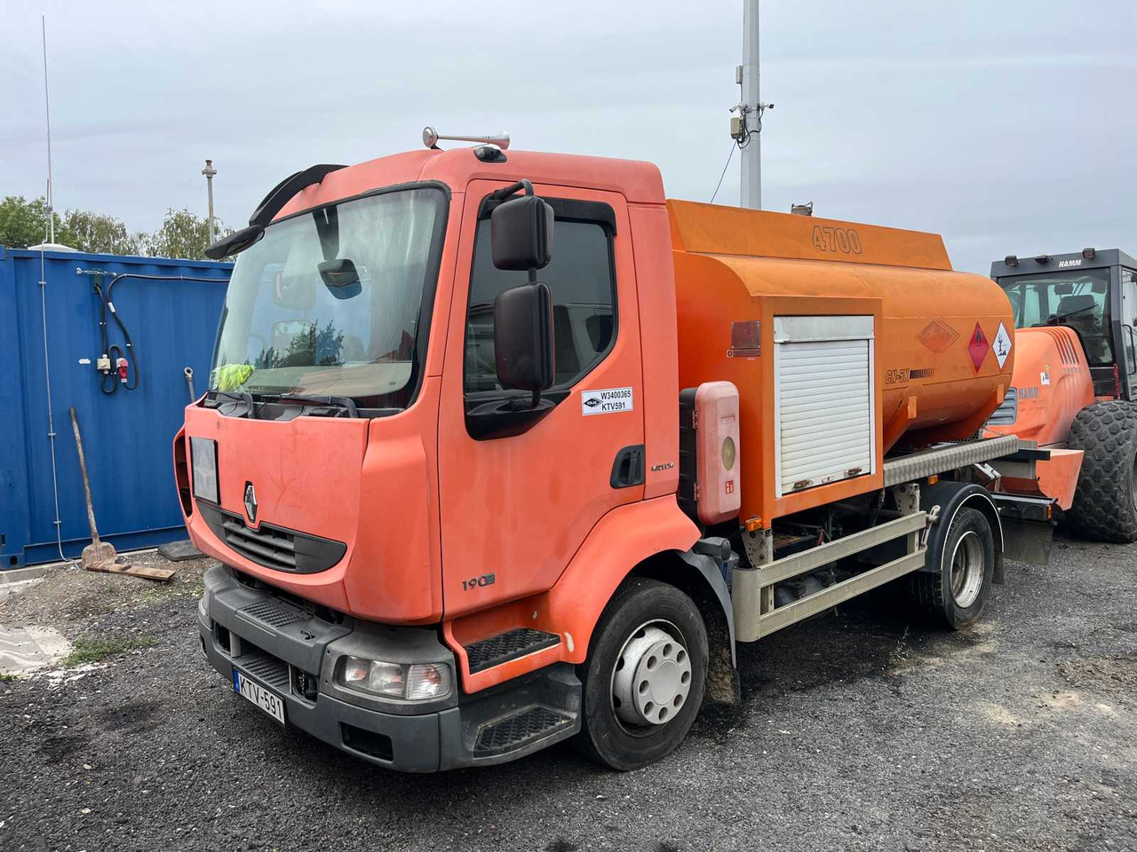 RENAULT Midlum 190.12 Light - Cisterna de riego asfáltico: foto 1 RENAULT Midlum 190.12 Light - Cisterna de riego asfáltico: foto 1