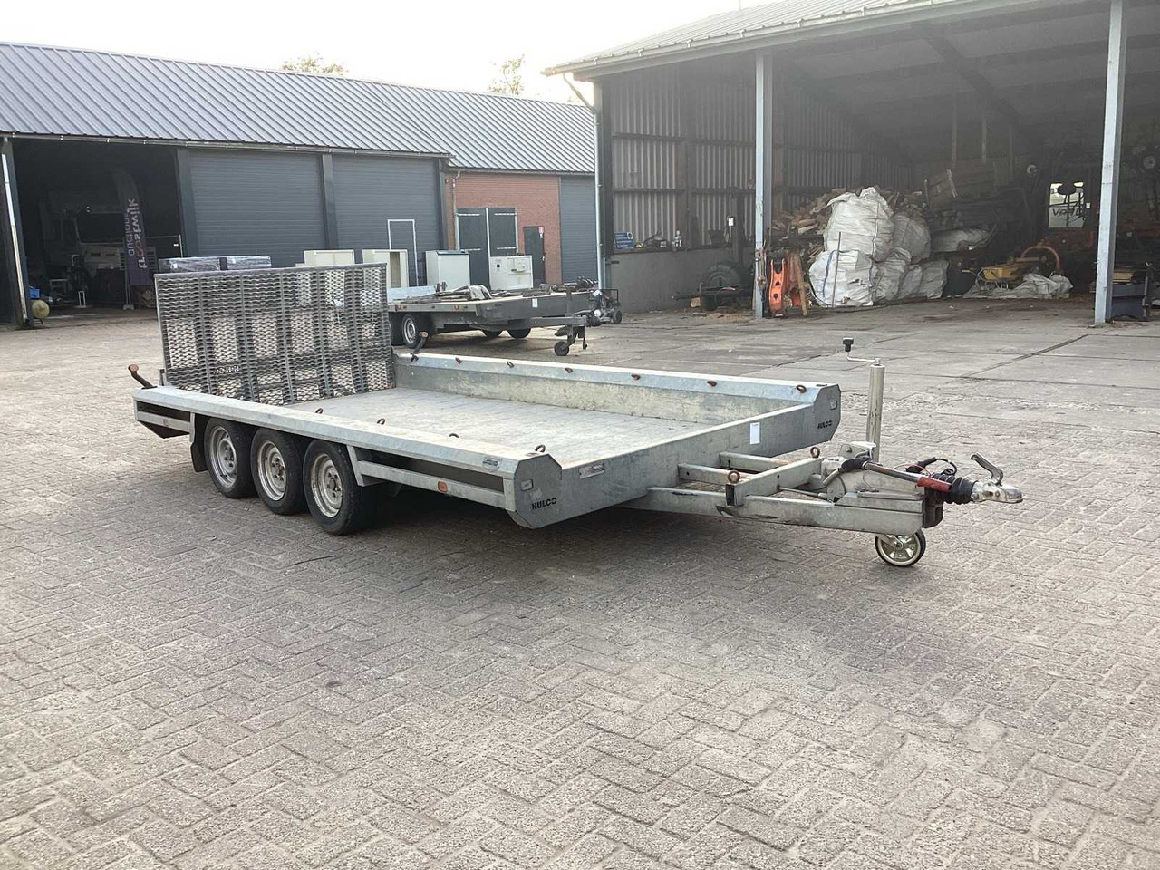 2016 HULCO MACHINE TRANSPORTER TERRAX-3 TRAILER - Remolque: foto 2 2016 HULCO MACHINE TRANSPORTER TERRAX-3 TRAILER - Remolque: foto 2