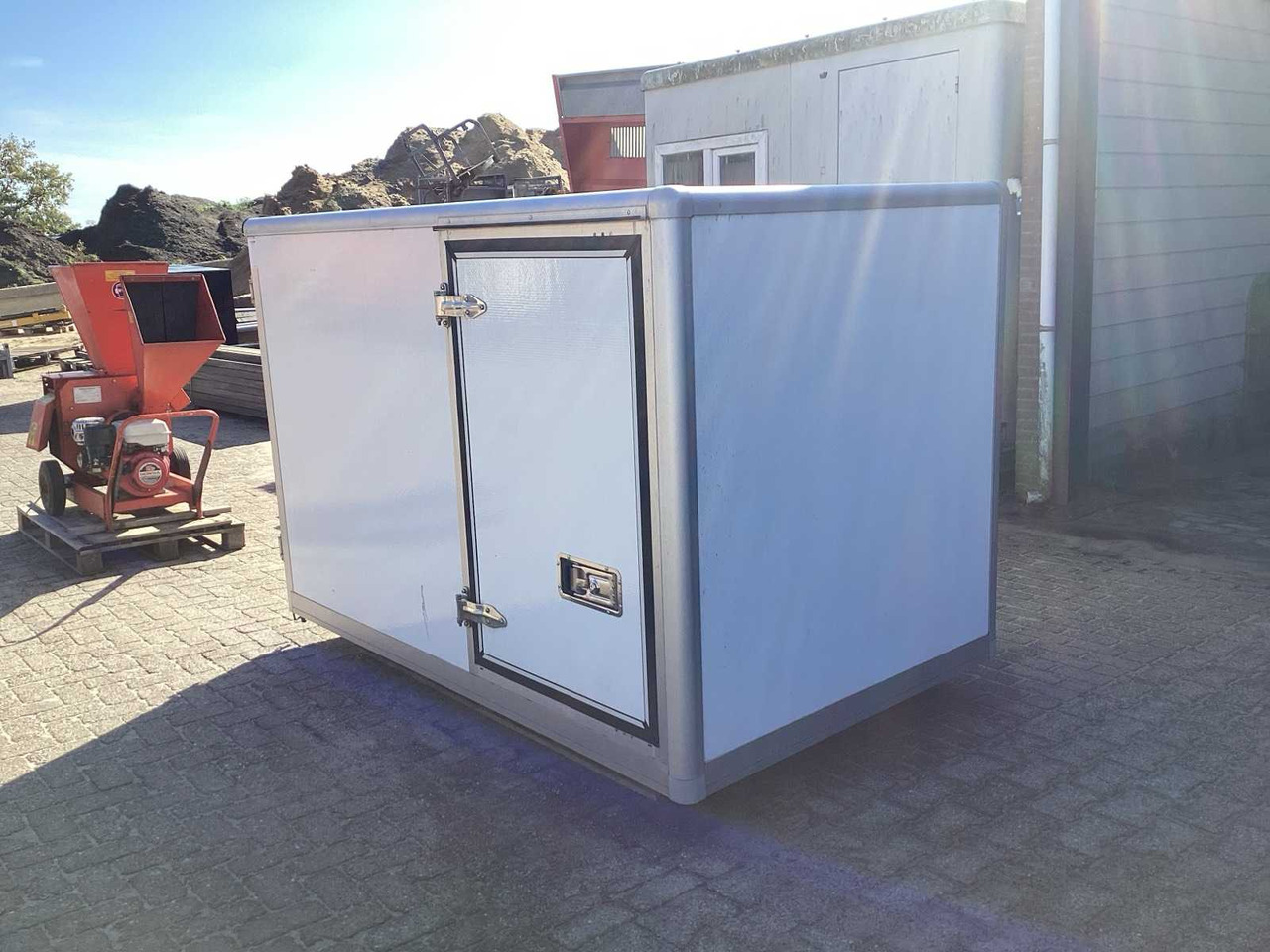 BODY BODY - Remolque: foto 4 BODY BODY - Remolque: foto 4