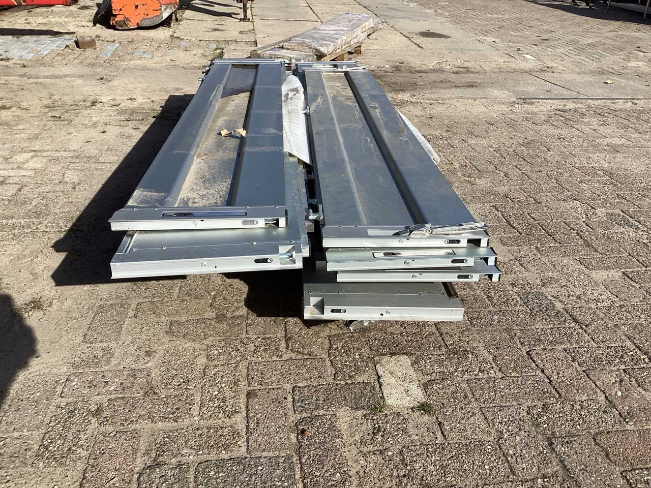 TRAILER PARTS AND ACCESSORIES - Remolque: foto 5 TRAILER PARTS AND ACCESSORIES - Remolque: foto 5