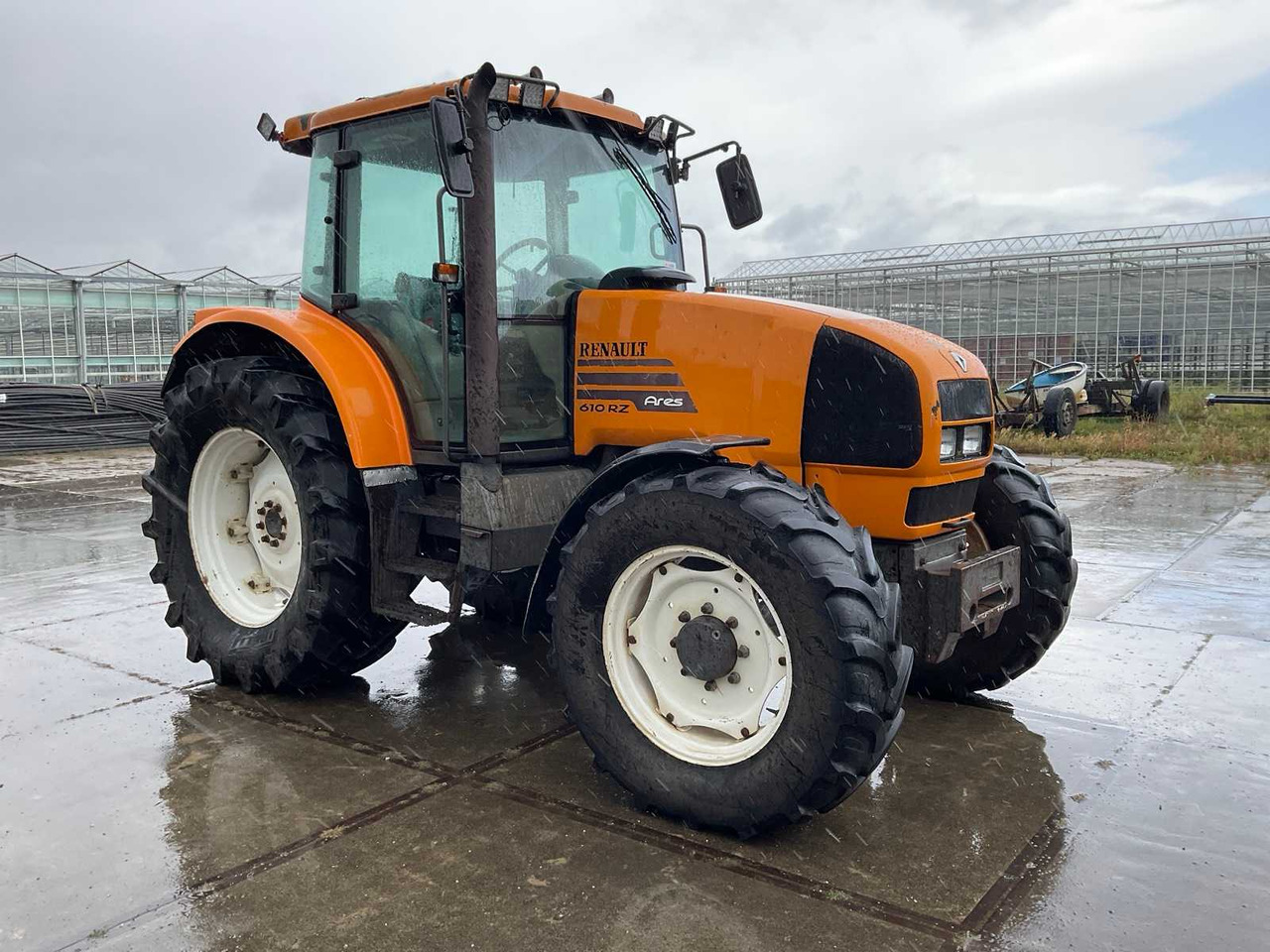 Renault 610RZ Ares - Tractor: foto 3 Renault 610RZ Ares - Tractor: foto 3