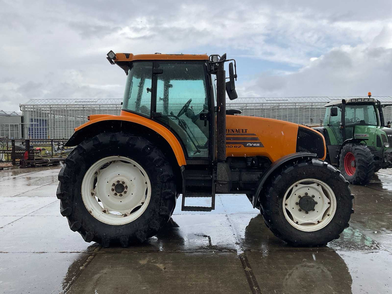 Renault 610RZ Ares - Tractor: foto 4 Renault 610RZ Ares - Tractor: foto 4