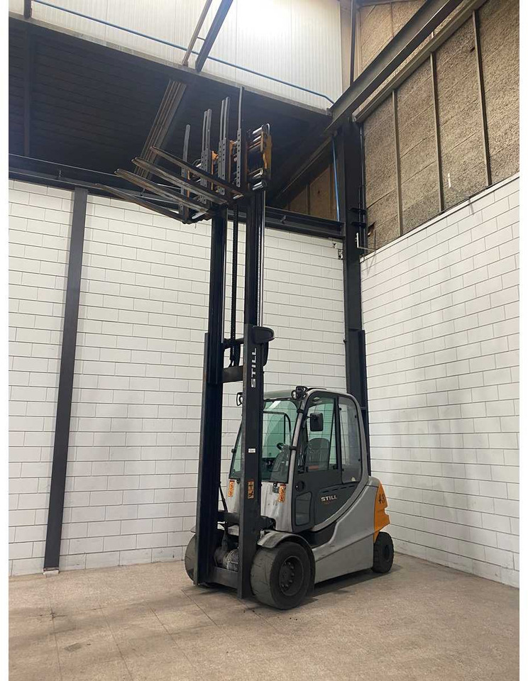 STILL - 2011 - RX60-40 - FORKLIFT TRUCK - Carretilla elevadora: foto 3 STILL - 2011 - RX60-40 - FORKLIFT TRUCK - Carretilla elevadora: foto 3