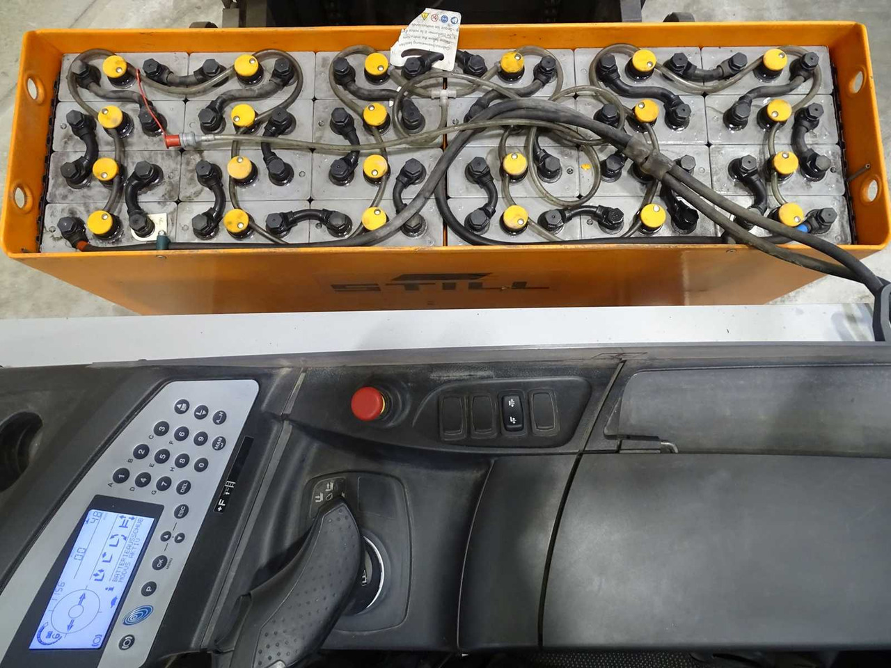 STILL FM-X14 2017 REACH MASTER TRUCK - Carretilla elevadora: foto 5 STILL FM-X14 2017 REACH MASTER TRUCK - Carretilla elevadora: foto 5