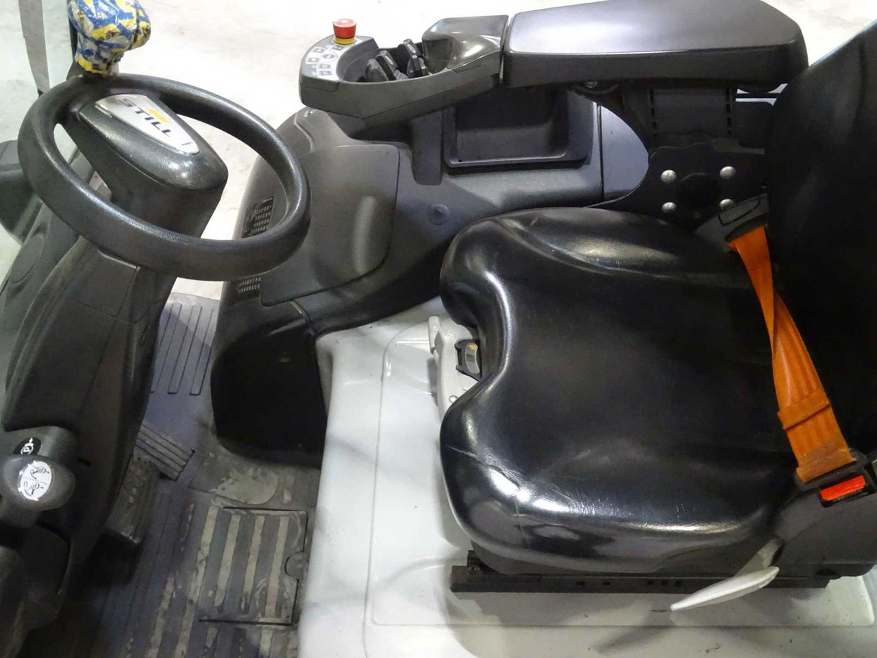 STILL RX20-16P 2017 FORKLIFT - Carretilla elevadora: foto 4 STILL RX20-16P 2017 FORKLIFT - Carretilla elevadora: foto 4