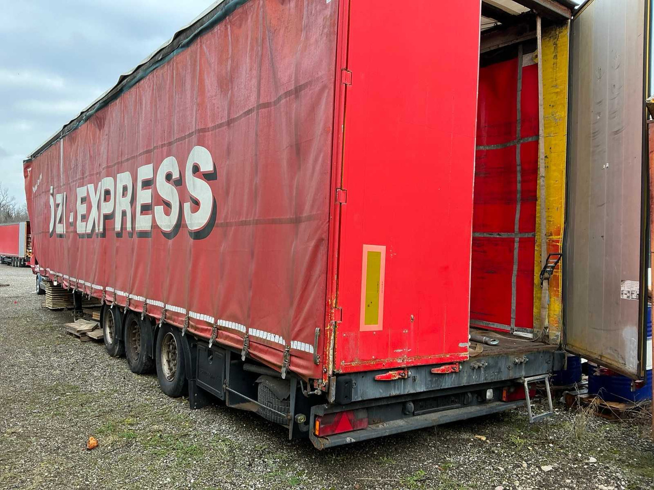 2005 SCHWARZMÜLLER SPA 3/E-19,5 SEMI-TRAILER - Semirremolque: foto 3 2005 SCHWARZMÜLLER SPA 3/E-19,5 SEMI-TRAILER - Semirremolque: foto 3