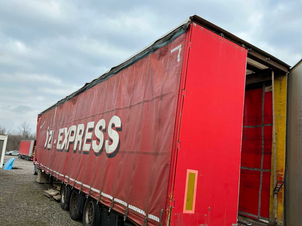 2005 SCHWARZMÜLLER SPA 3/E-19,5 SEMI-TRAILER - Semirremolque: foto 4 2005 SCHWARZMÜLLER SPA 3/E-19,5 SEMI-TRAILER - Semirremolque: foto 4