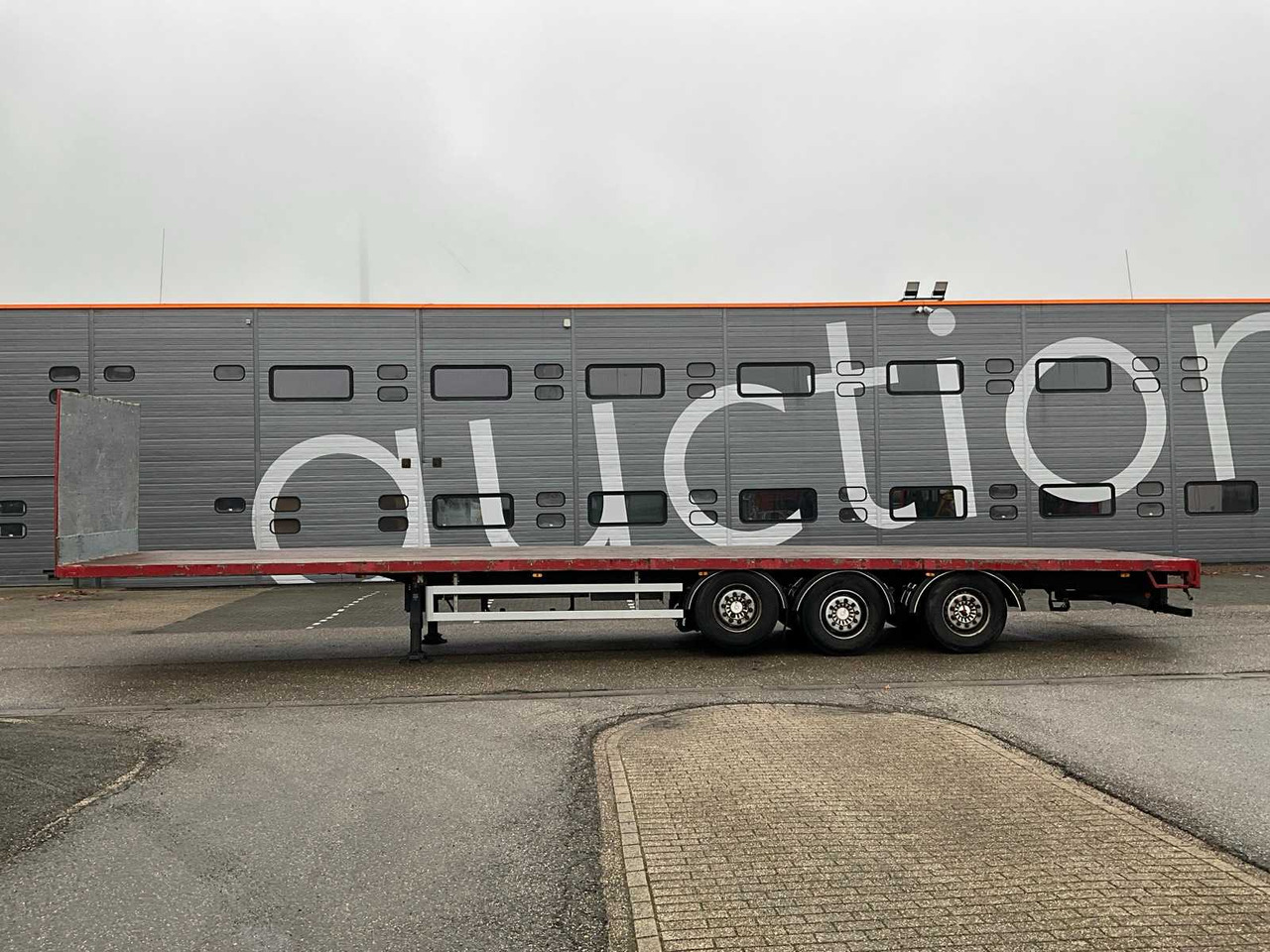 2011 LAG O3GT50 FLAT SEMI TRAILER OL-66-LV - Semirremolque: foto 2 2011 LAG O3GT50 FLAT SEMI TRAILER OL-66-LV - Semirremolque: foto 2