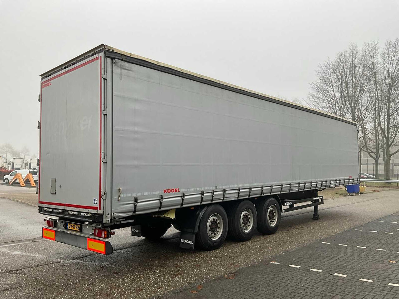 2018 KÖGEL SN24 CURTAINSIDER SEMI-TRAILER OV-91-BB - Semirremolque: foto 5 2018 KÖGEL SN24 CURTAINSIDER SEMI-TRAILER OV-91-BB - Semirremolque: foto 5