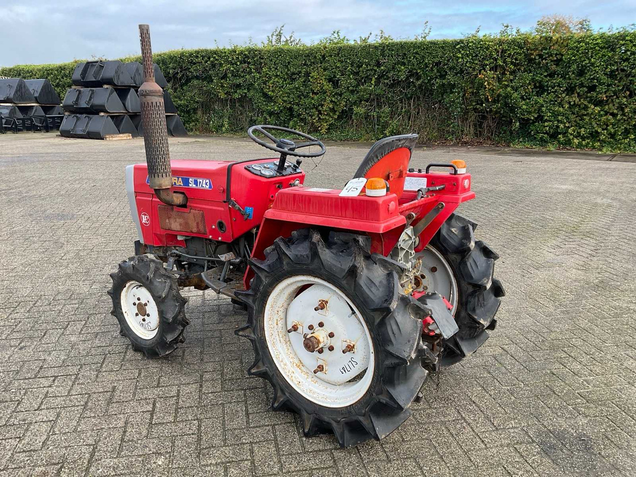 Shibaura SL 1743 - Mini tractor: foto 2 Shibaura SL 1743 - Mini tractor: foto 2