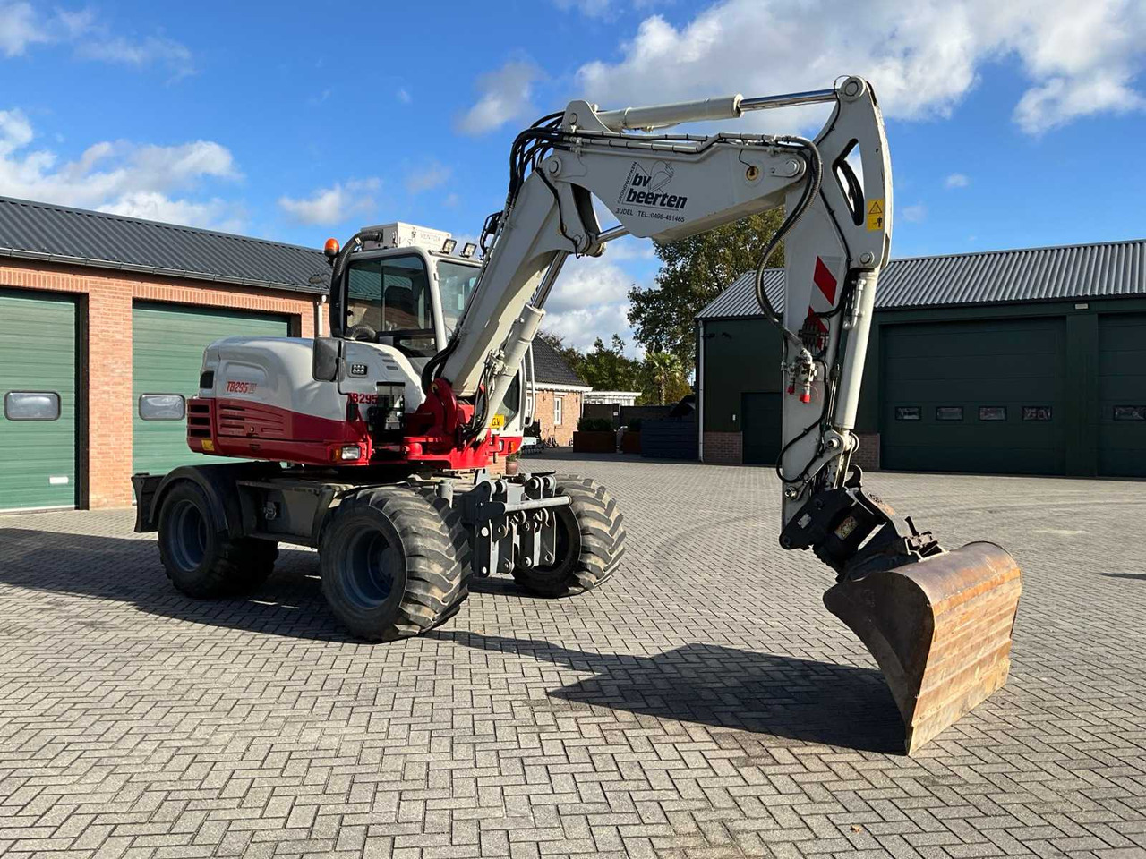 Takeuchi 2015 TAKEUCHI TB295W WHEELED EXCAVATOR - Excavadora de ruedas: foto 2 Takeuchi 2015 TAKEUCHI TB295W WHEELED EXCAVATOR - Excavadora de ruedas: foto 2