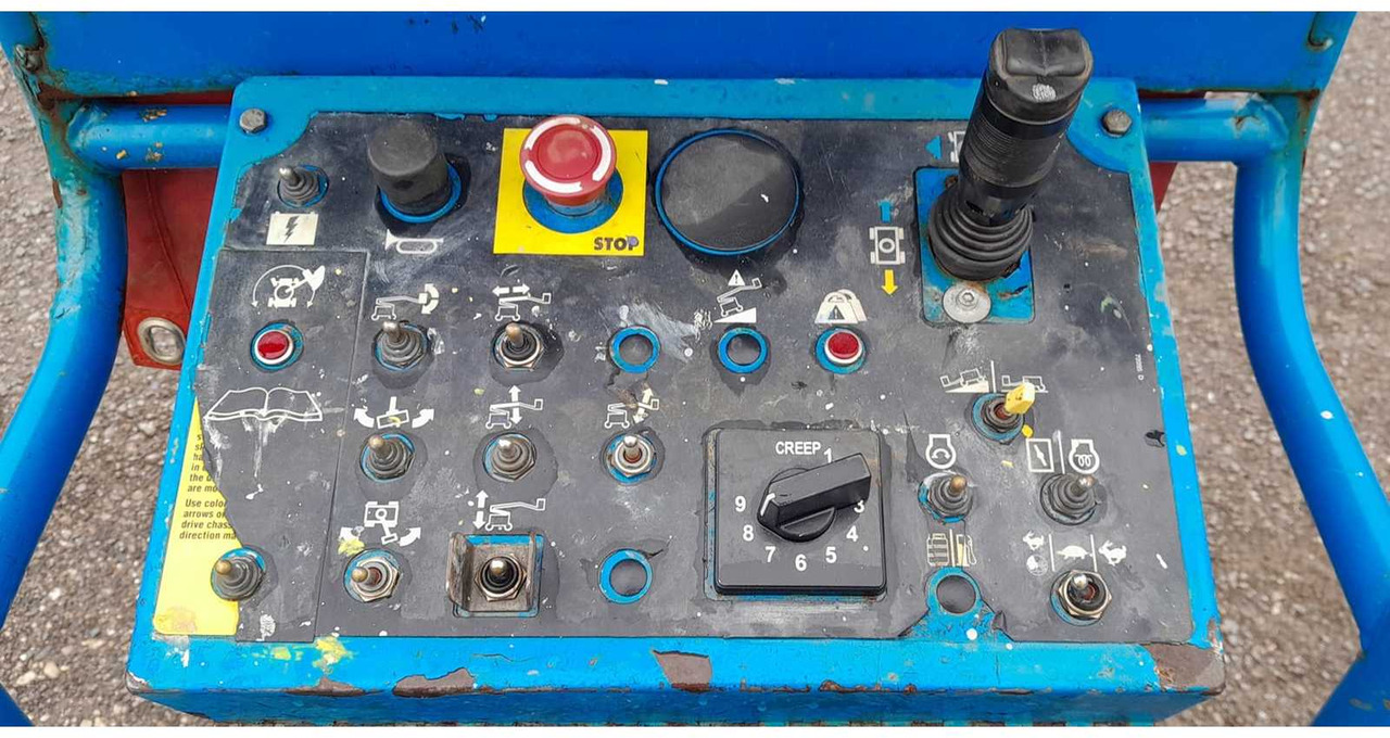 Terex Z-34/22 - Plataforma elevadora: foto 5 Terex Z-34/22 - Plataforma elevadora: foto 5