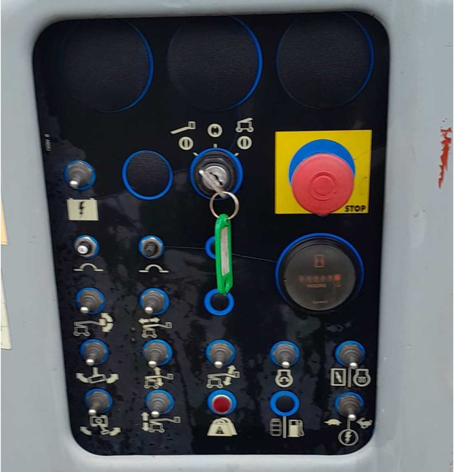 Terex Z-34/22 - Plataforma elevadora: foto 5 Terex Z-34/22 - Plataforma elevadora: foto 5