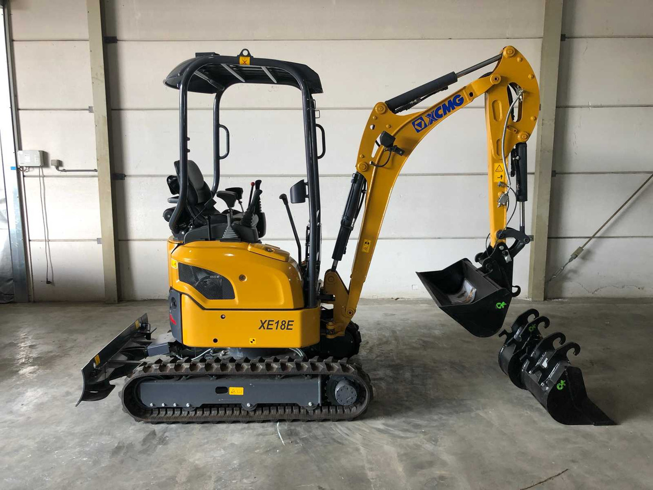 XCMG XE18E - Excavadora de cadenas: foto 2 XCMG XE18E - Excavadora de cadenas: foto 2