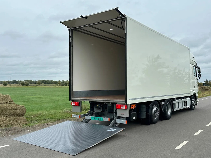 DAF XF 480 XF480.26 FAN. EURO6. 760x250x270 NIEUWE OPBOUW 3 tons LAADKLEP - Camión caja cerrada: foto 4 DAF XF 480 XF480.26 FAN. EURO6. 760x250x270 NIEUWE OPBOUW 3 tons LAADKLEP - Camión caja cerrada: foto 4