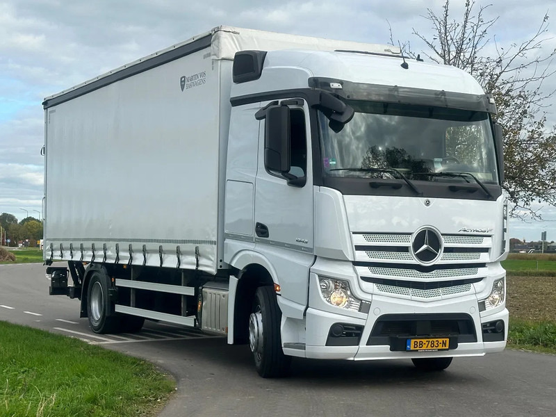 Mercedes-Benz Actros ACTROS 1843L 2022. 183432km Schuifzeil met Laadklep 2000kg - Camión lona: foto 2 Mercedes-Benz Actros ACTROS 1843L 2022. 183432km Schuifzeil met Laadklep 2000kg - Camión lona: foto 2