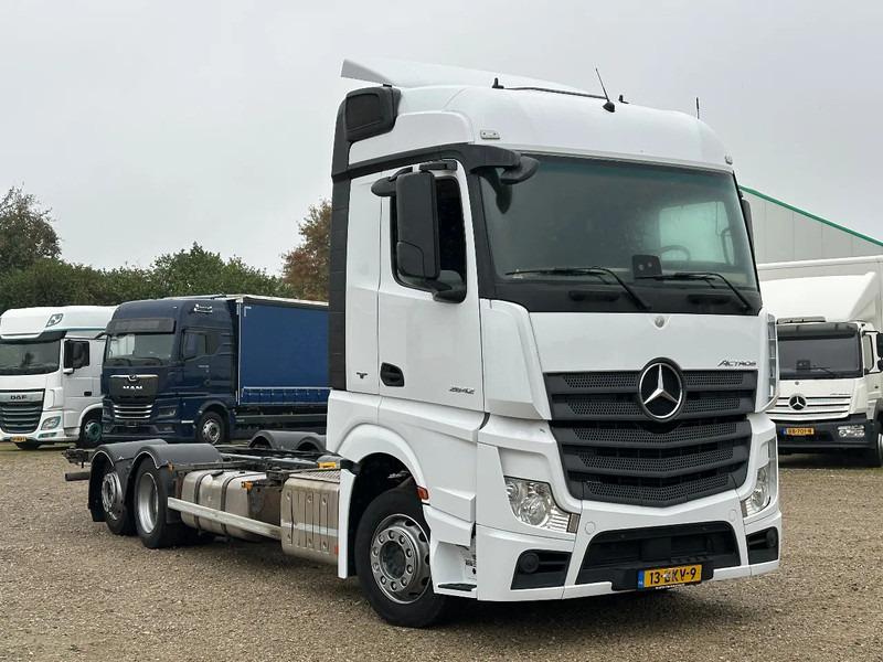 Mercedes-Benz Actros ACTROS 2642 LL EURO6. 2018. BDF. Chassic cabine. - Camión chasis: foto 3 Mercedes-Benz Actros ACTROS 2642 LL EURO6. 2018. BDF. Chassic cabine. - Camión chasis: foto 3