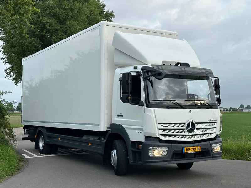 Mercedes-Benz Atego ATEGO 1223L 2020. 720x249x260 3000kg Lbw - Camión caja cerrada: foto 2 Mercedes-Benz Atego ATEGO 1223L 2020. 720x249x260 3000kg Lbw - Camión caja cerrada: foto 2