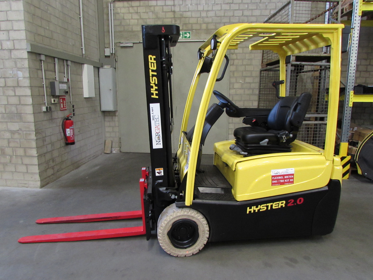 Hyster J2.0XNT MWB - Carretilla elevadora eléctrica: foto 1 Hyster J2.0XNT MWB - Carretilla elevadora eléctrica: foto 1