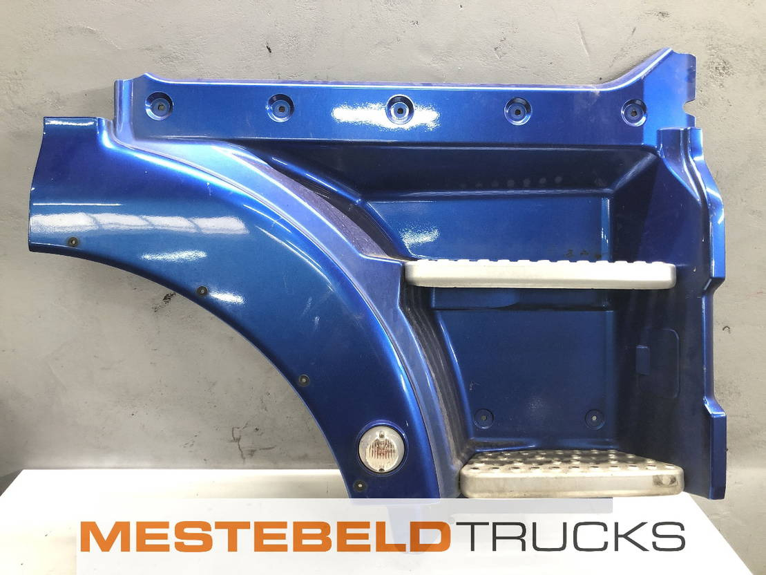 MAN Instapbak rechts - Cabina e interior para Camión: foto 1 MAN Instapbak rechts - Cabina e interior para Camión: foto 1