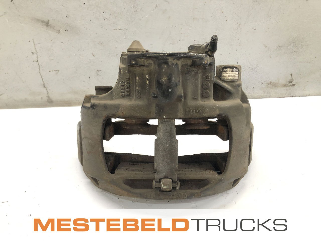 MAN Remklauw linksachter - Piezas de freno para Camión: foto 1 MAN Remklauw linksachter - Piezas de freno para Camión: foto 1