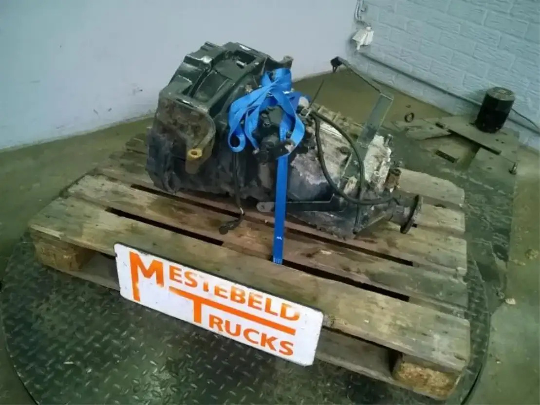 MAN Versnellingsbak S6-36 - Caja de cambios y piezas para Camión: foto 1 MAN Versnellingsbak S6-36 - Caja de cambios y piezas para Camión: foto 1