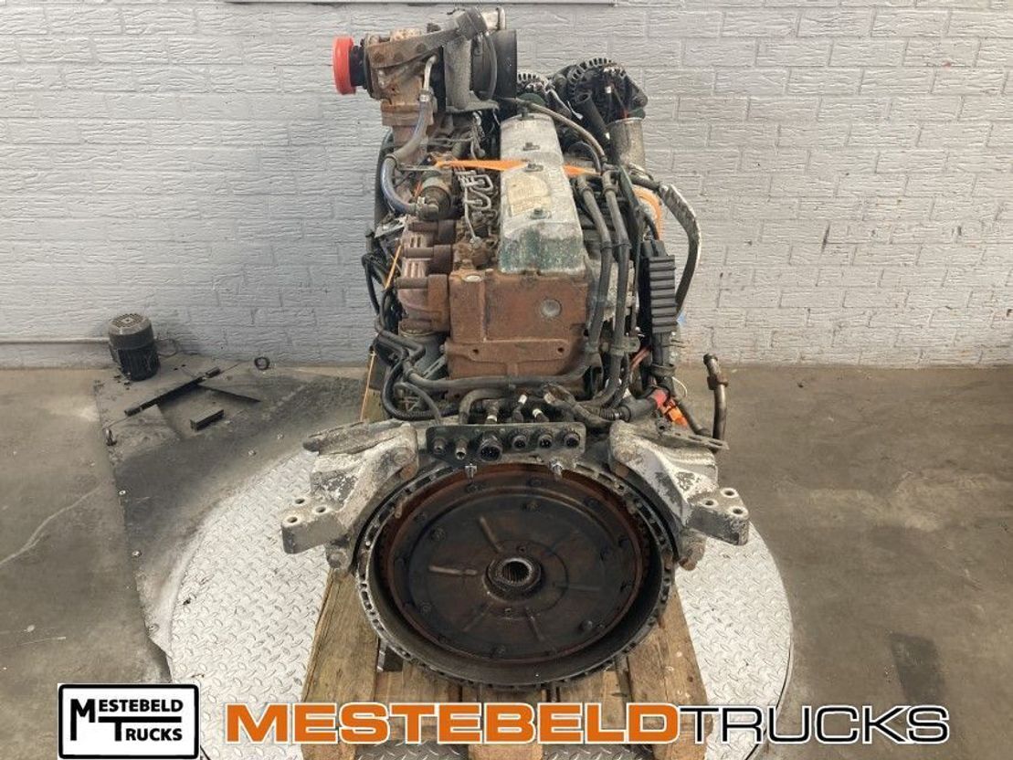 Volvo Motor D7C 250 EC99 - Motor para Camión: foto 4 Volvo Motor D7C 250 EC99 - Motor para Camión: foto 4