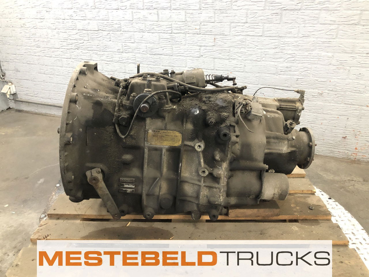 Volvo Versnellingsbak R1000 FL7 - Caja de cambios y piezas para Camión: foto 3 Volvo Versnellingsbak R1000 FL7 - Caja de cambios y piezas para Camión: foto 3