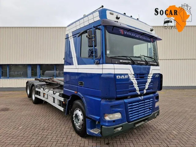DAF XF 95.430 Euro 4 6x2 Manual-Gear - Camión chasis: foto 1 DAF XF 95.430 Euro 4 6x2 Manual-Gear - Camión chasis: foto 1