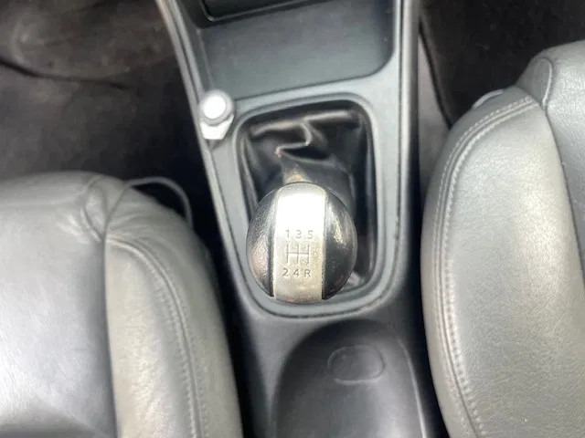 Hatchback Nissan Almera Leder bekleding APK Cruise control: foto 15 Hatchback Nissan Almera Leder bekleding APK Cruise control: foto 15