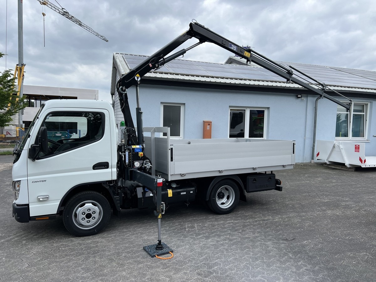FUSO 3S15 Alu Pritsche 2.80m Ladekran - Furgoneta caja abierta: foto 2 FUSO 3S15 Alu Pritsche 2.80m Ladekran - Furgoneta caja abierta: foto 2