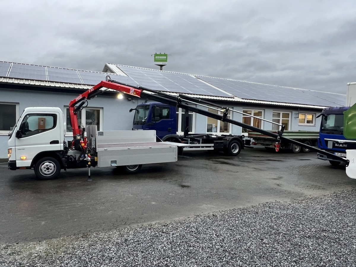 FUSO 3S15 Alu Pritsche 2.80m Ladekran Funk! - Furgoneta caja abierta: foto 5 FUSO 3S15 Alu Pritsche 2.80m Ladekran Funk! - Furgoneta caja abierta: foto 5