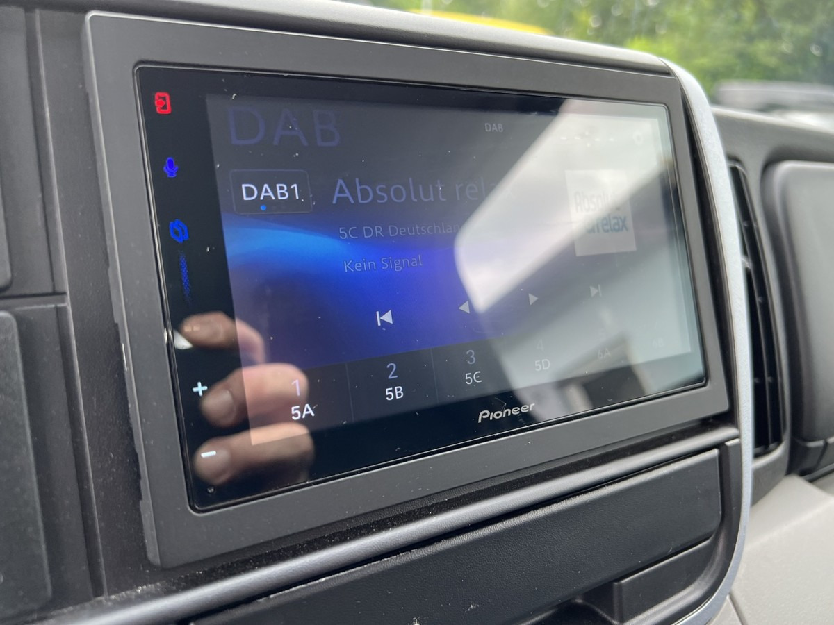 Furgoneta basculante nuevo FUSO 3S15 Kipper mit Ladekran Funk 3x hydr. Kran: foto 10