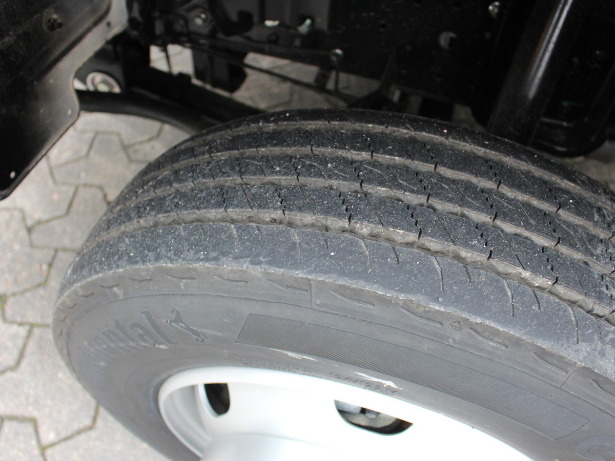 Arrendamiento de FUSO Canter FUSO 9C18 City Abrollkipper Krokbil Color FUSO Canter FUSO 9C18 City Abrollkipper Krokbil Color: foto 19