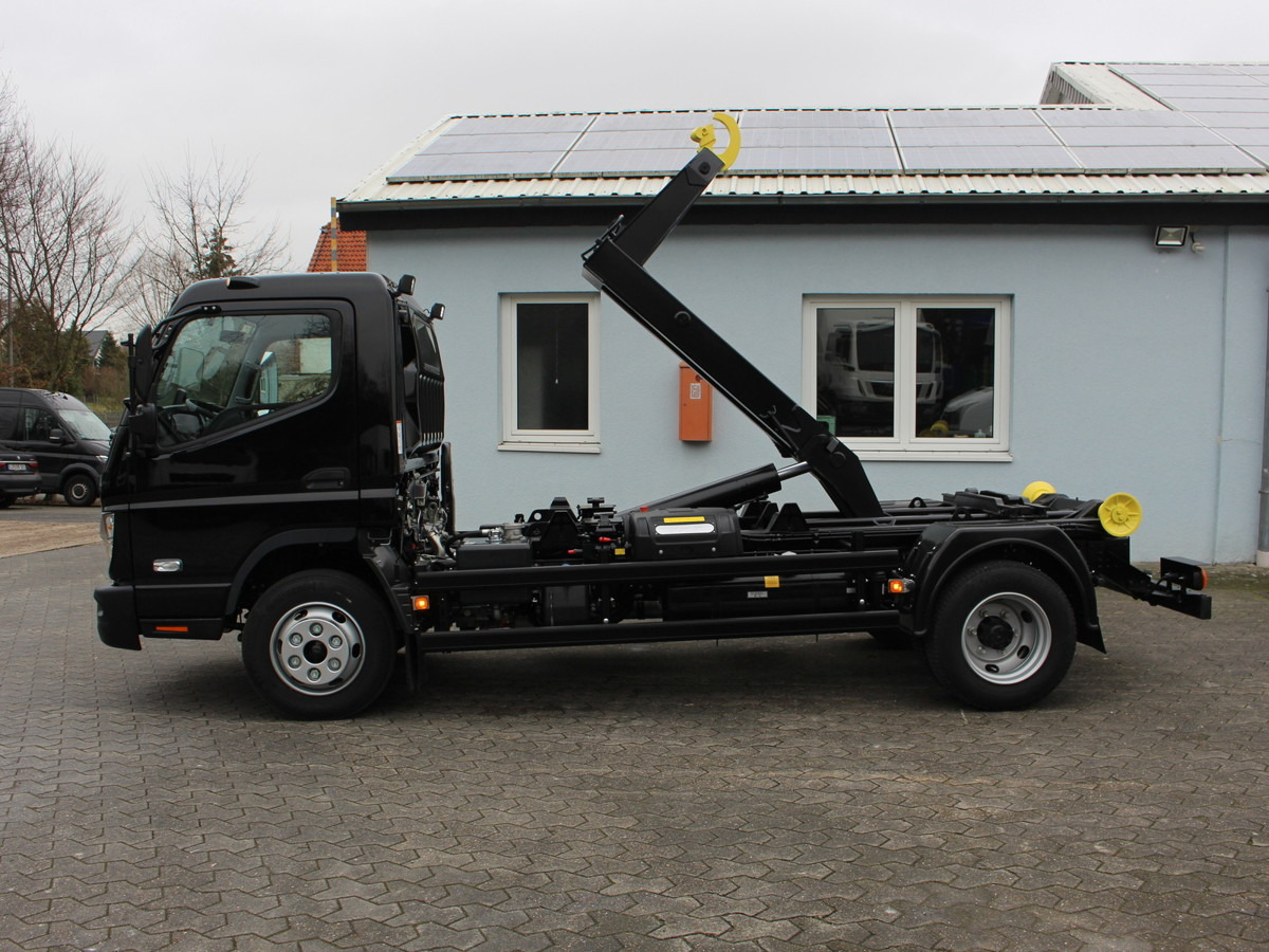 FUSO Canter FUSO 9C18 Duonic City Abrollkipper Black - Camión multibasculante, Camión grúa: foto 5 FUSO Canter FUSO 9C18 Duonic City Abrollkipper Black - Camión multibasculante, Camión grúa: foto 5