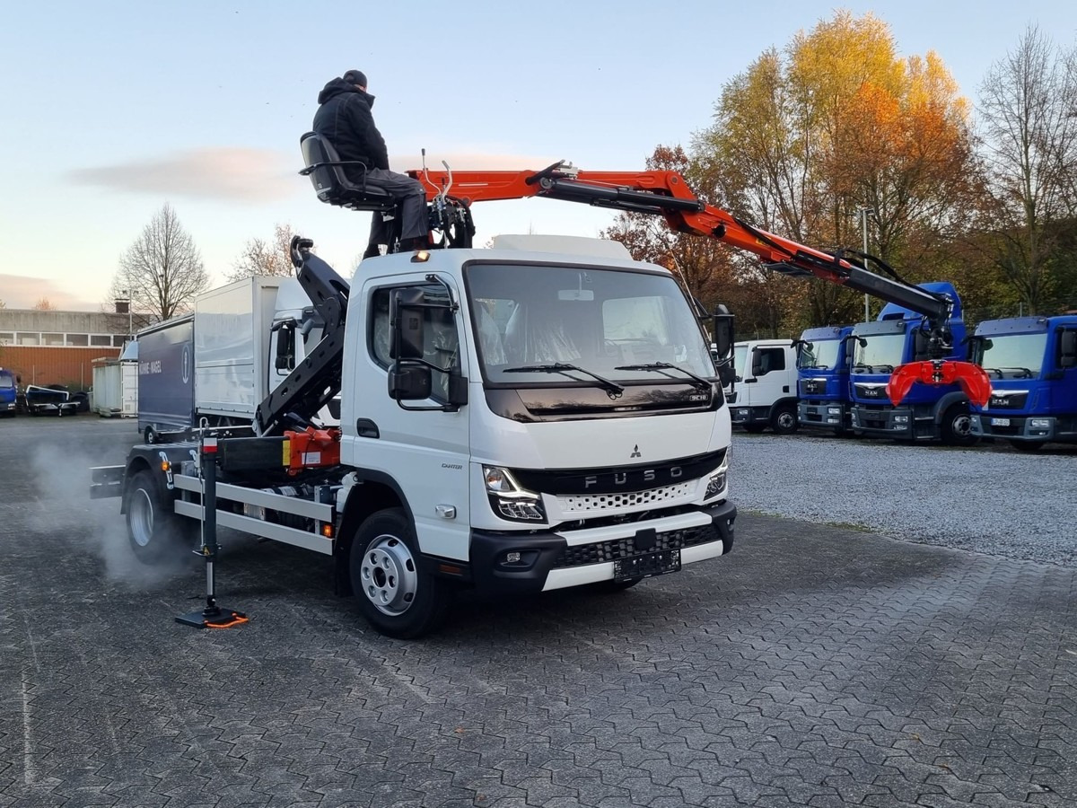 Arrendamiento de FUSO FUSO 9C18 City Abrollkipper + Z-Kran Recycling FUSO FUSO 9C18 City Abrollkipper + Z-Kran Recycling: foto 10