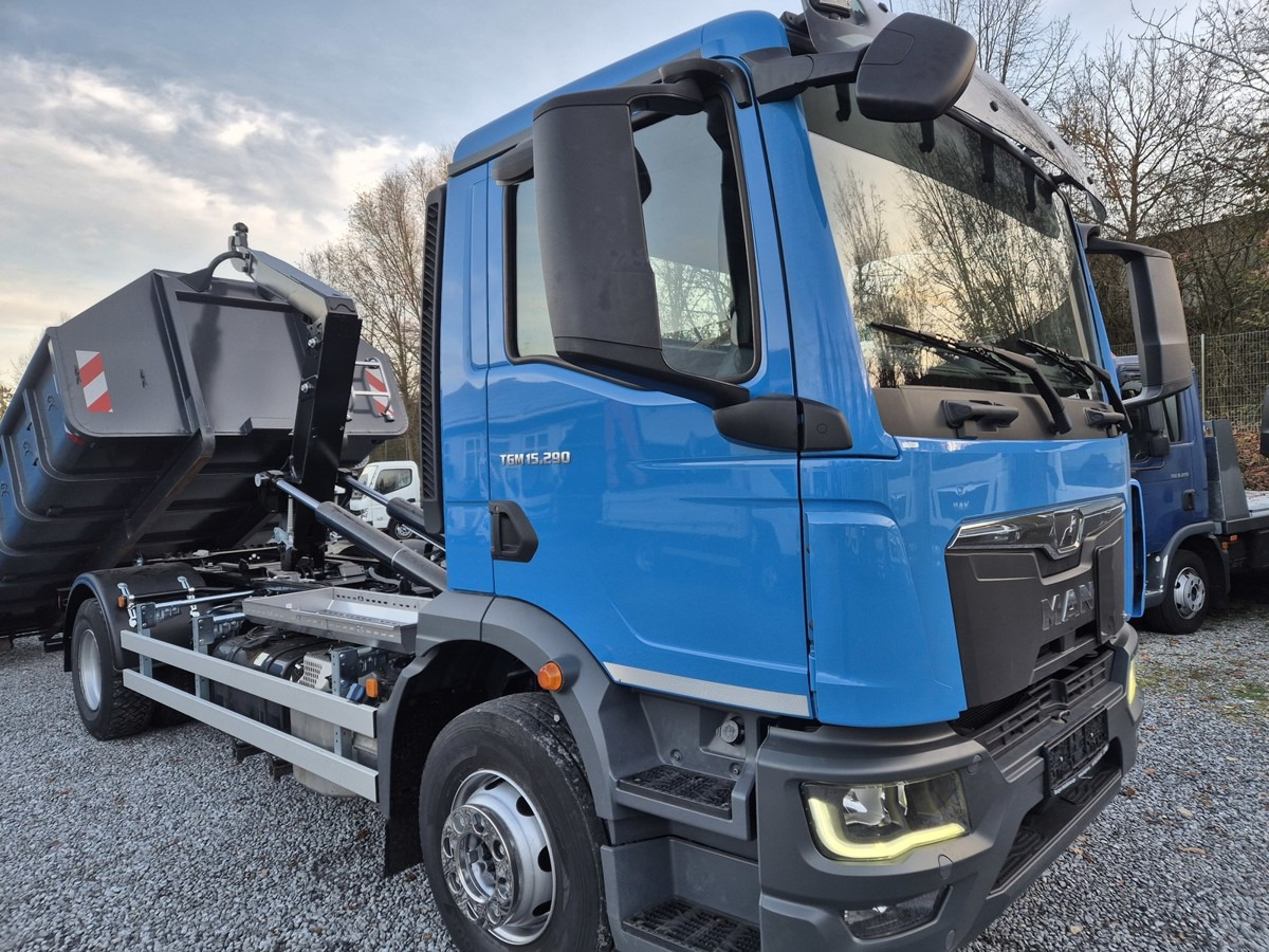 MAN TGM 15.290 BL Tipmatic Abrollkipper Mod.2021 - Camión multibasculante: foto 1 MAN TGM 15.290 BL Tipmatic Abrollkipper Mod.2021 - Camión multibasculante: foto 1