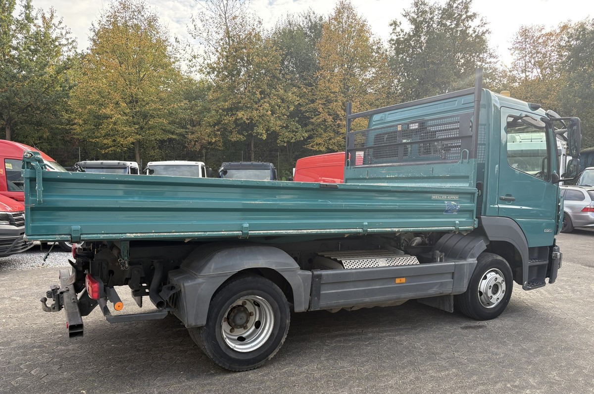 MERCEDES-BENZ Atego 823 3-Seiten Kipper Meiller 2 x AHK - Furgoneta basculante: foto 2 MERCEDES-BENZ Atego 823 3-Seiten Kipper Meiller 2 x AHK - Furgoneta basculante: foto 2