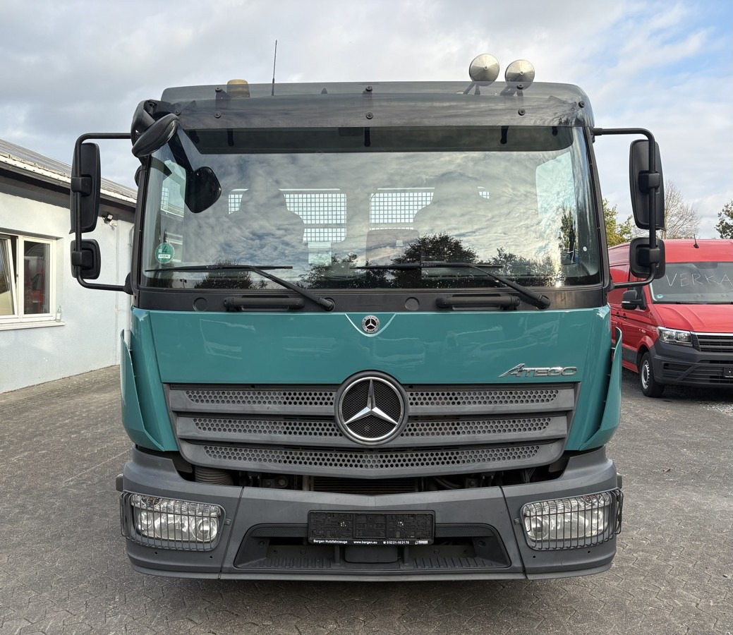 MERCEDES-BENZ Atego 823 3-Seiten Kipper Meiller 2 x AHK - Furgoneta basculante: foto 4 MERCEDES-BENZ Atego 823 3-Seiten Kipper Meiller 2 x AHK - Furgoneta basculante: foto 4
