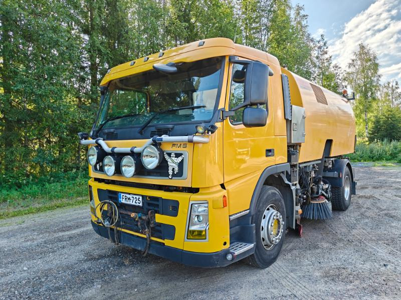 BUCHER Optifant 70 Volvo FM9 - Barredora vial: foto 2 BUCHER Optifant 70 Volvo FM9 - Barredora vial: foto 2