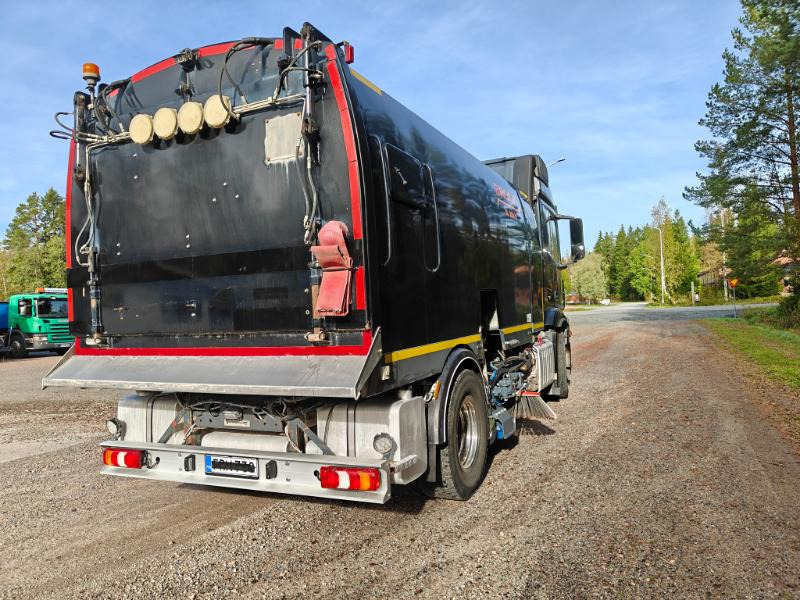 Brock SL280/2 MB Actros 1833 - Barredora vial: foto 3 Brock SL280/2 MB Actros 1833 - Barredora vial: foto 3