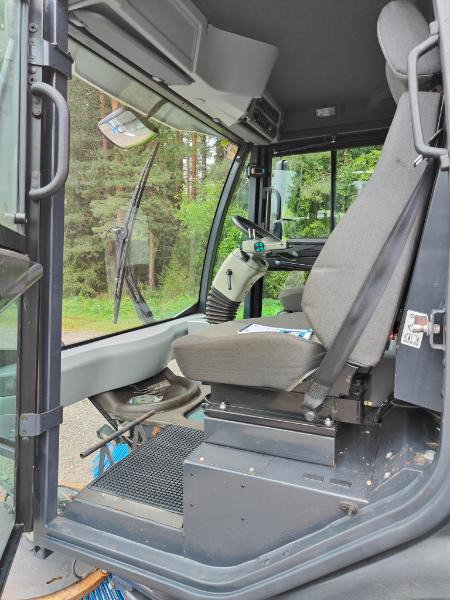 JOHNSTON CN 401 - Barredora vial: foto 5 JOHNSTON CN 401 - Barredora vial: foto 5