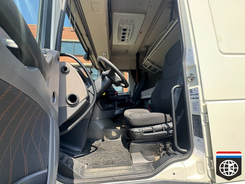 DAF XF 480 FT RETARDER - NEW TYRES - LOW KOM !! - Cabeza tractora: foto 5 DAF XF 480 FT RETARDER - NEW TYRES - LOW KOM !! - Cabeza tractora: foto 5