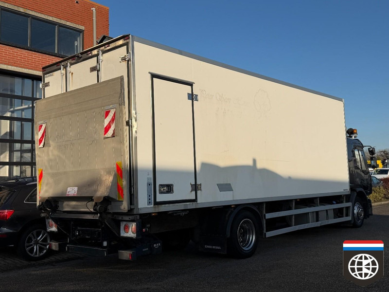 Renault Premium 300 CARRIER deepfreezer -30oC - Taillift - Sleeper Cab - Camión frigorífico: foto 5 Renault Premium 300 CARRIER deepfreezer -30oC - Taillift - Sleeper Cab - Camión frigorífico: foto 5