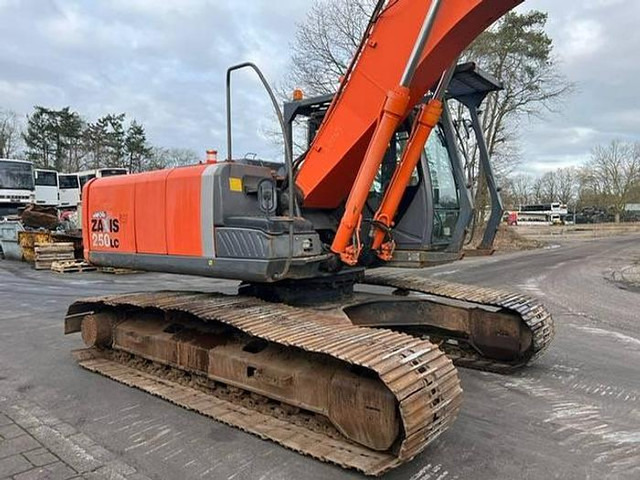 Isuzu ZX250LC-3 - ZX 250 LC-3 - ZX250 - Excavadora: foto 5 Isuzu ZX250LC-3 - ZX 250 LC-3 - ZX250 - Excavadora: foto 5
