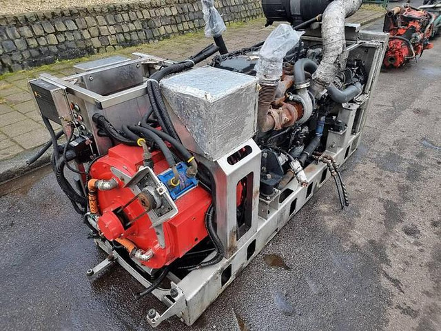 Iveco Tector Kirsch Gmbh PME200/315/180 - Generador industriale: foto 3 Iveco Tector Kirsch Gmbh PME200/315/180 - Generador industriale: foto 3