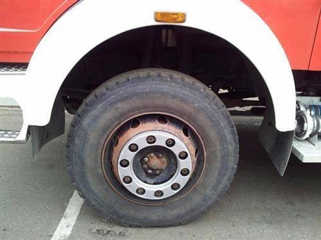 Mercedes-Benz 1019 AF 36 - Camión de bomberos: foto 5 Mercedes-Benz 1019 AF 36 - Camión de bomberos: foto 5