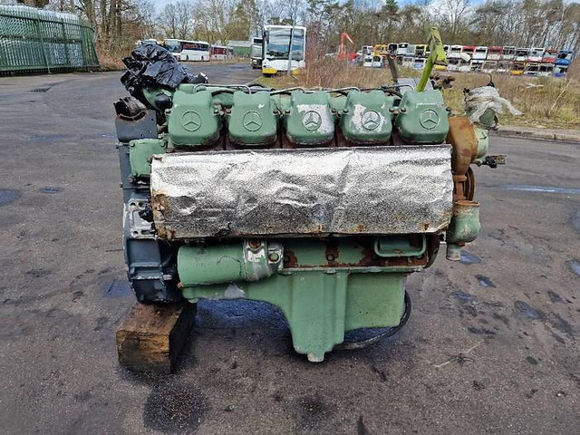 Mercedes-Benz OM443 - Motor: foto 2 Mercedes-Benz OM443 - Motor: foto 2